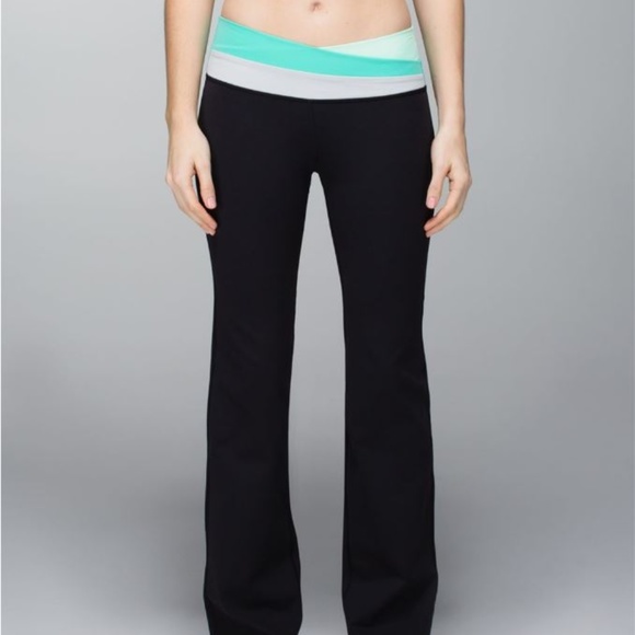 lululemon athletica Pants - Lululemon Astro Pant Teal Asymmetric Band EUC 6